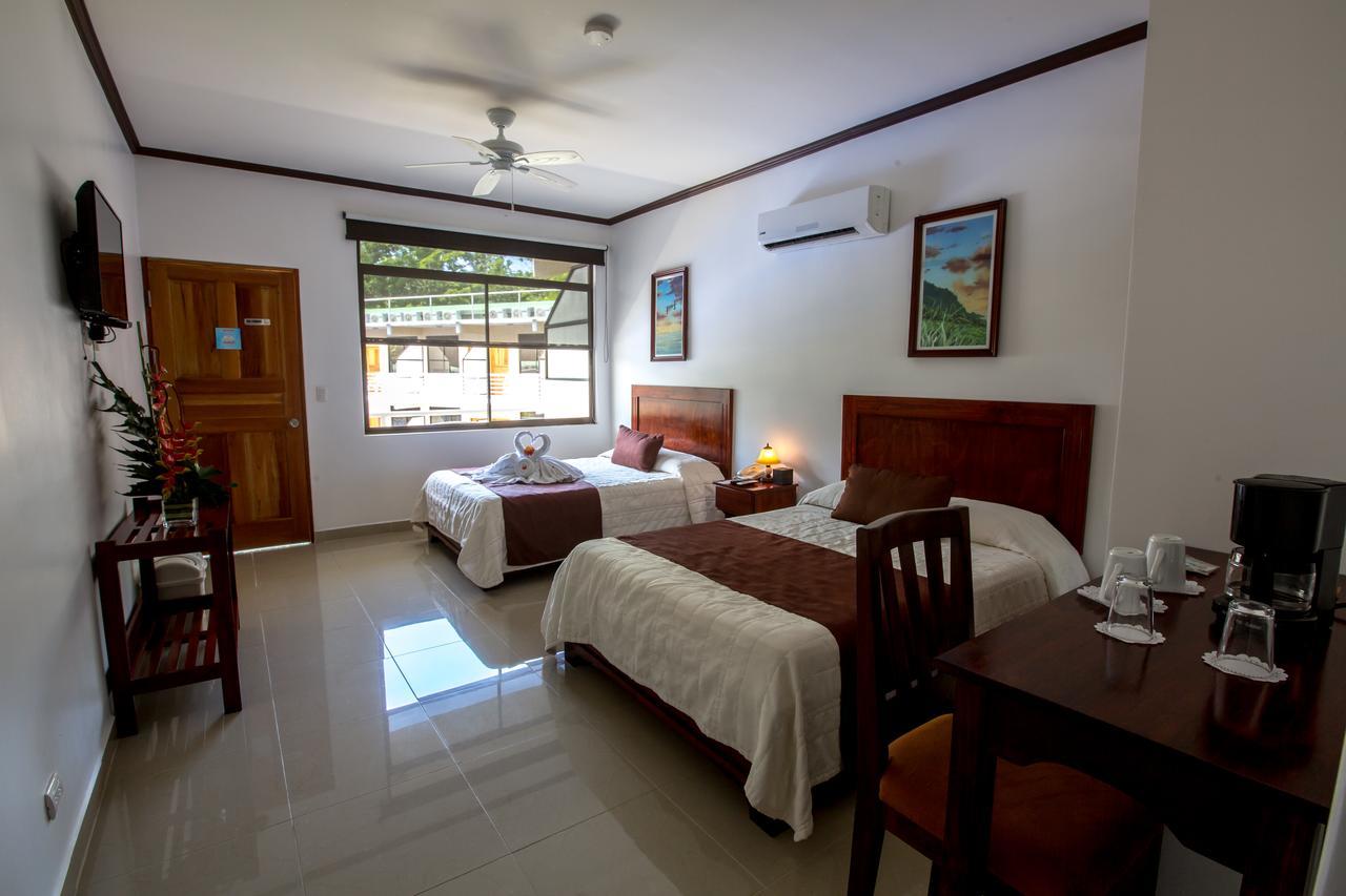 Hotel Arenas En Punta Leona Las Agujas Buitenkant foto