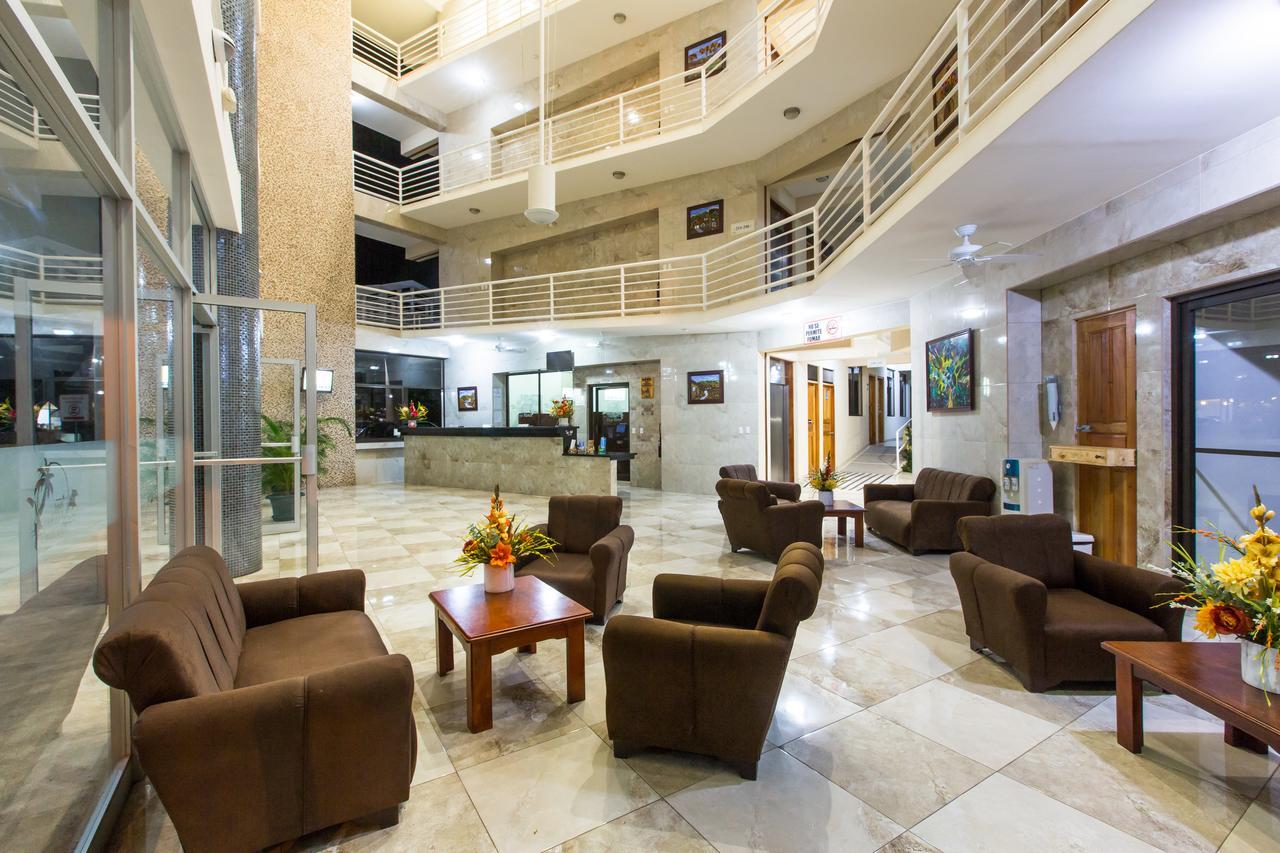 Hotel Arenas En Punta Leona Las Agujas Buitenkant foto