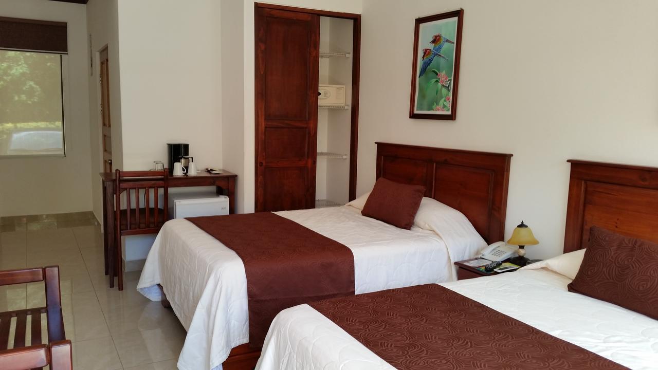 Hotel Arenas En Punta Leona Las Agujas Buitenkant foto